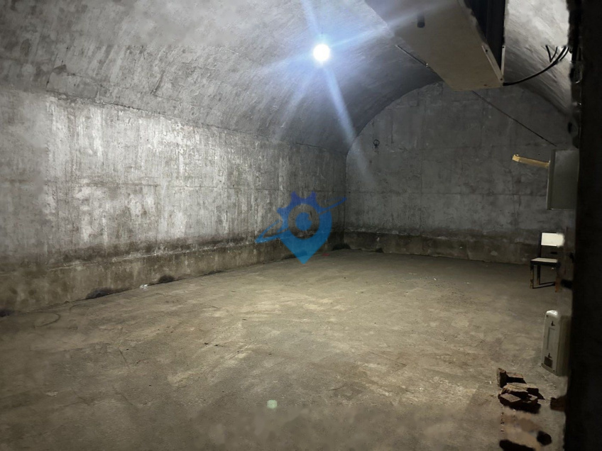 劳动公园西门独门独院厂房加空地出租
