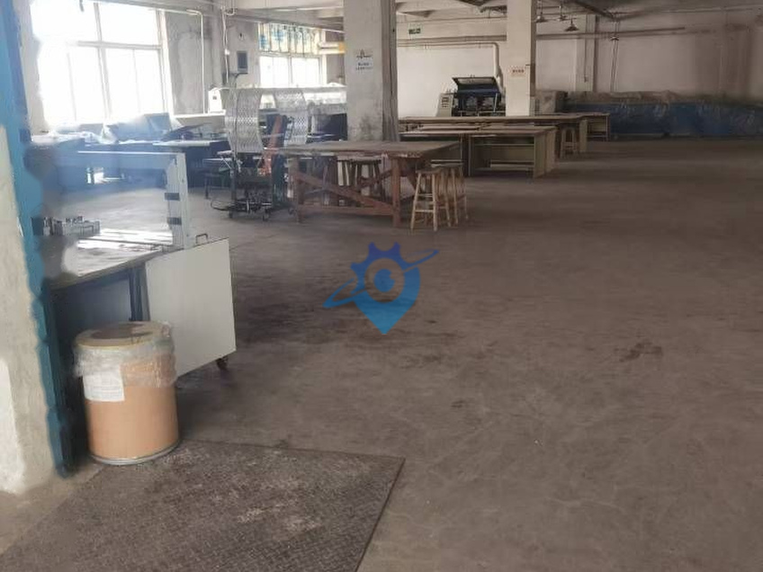 工业园区内标准化厂房2435㎡,交通便利