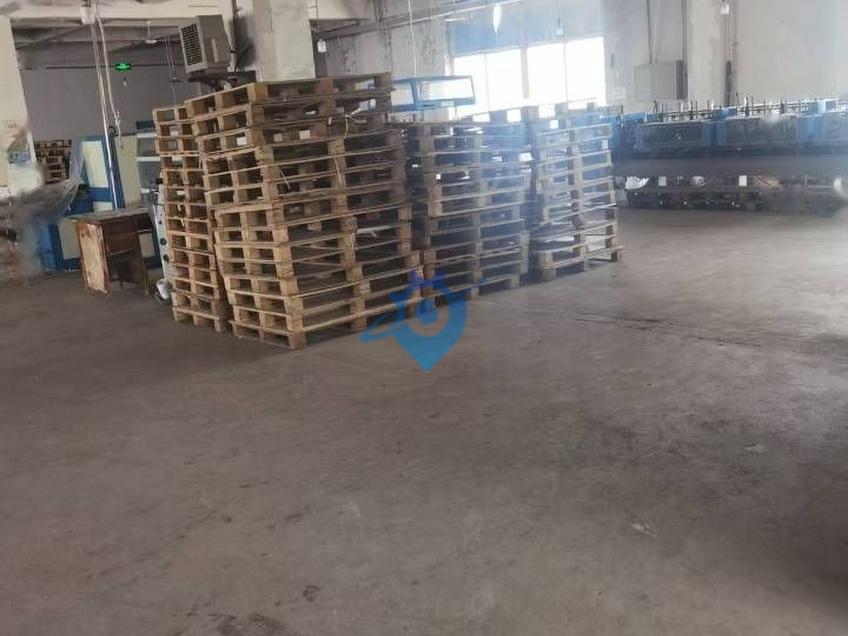 工业园区内标准化厂房2435㎡,交通便利